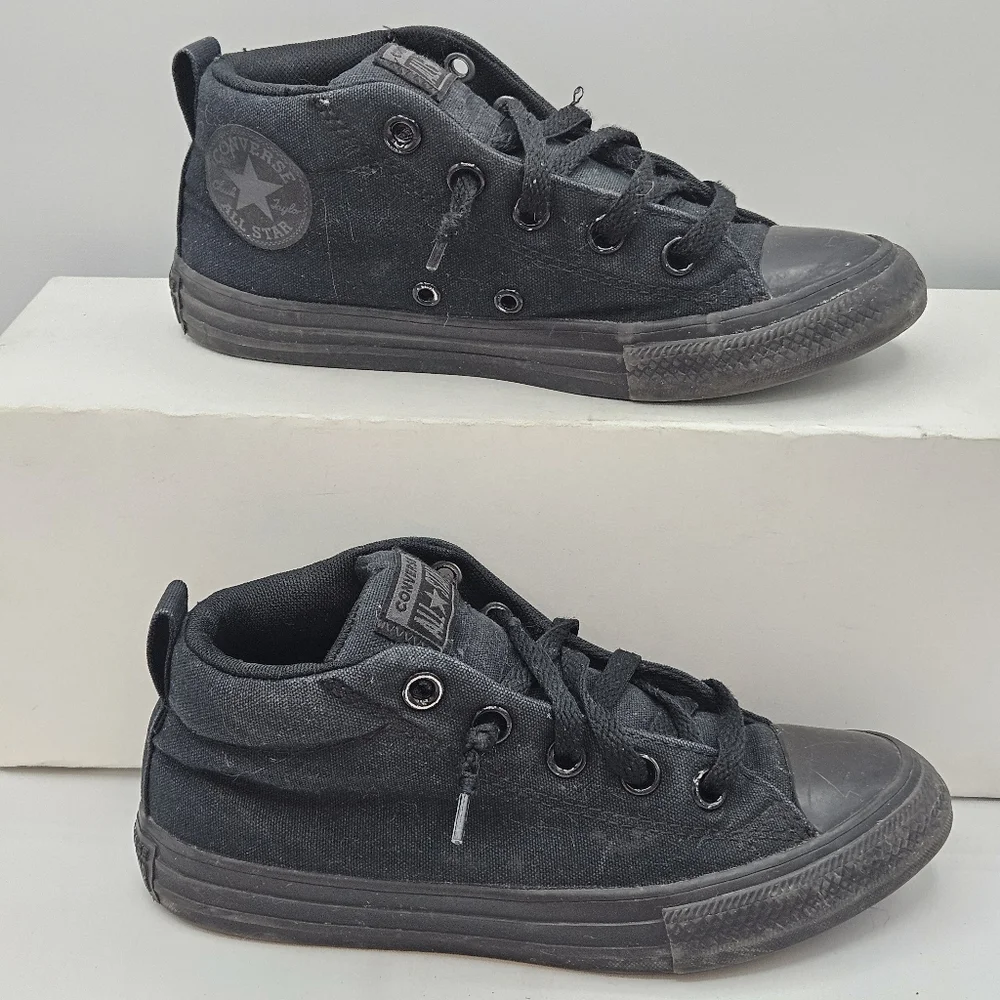 Converse chuck taylor allstar skater sneakers size 1.5